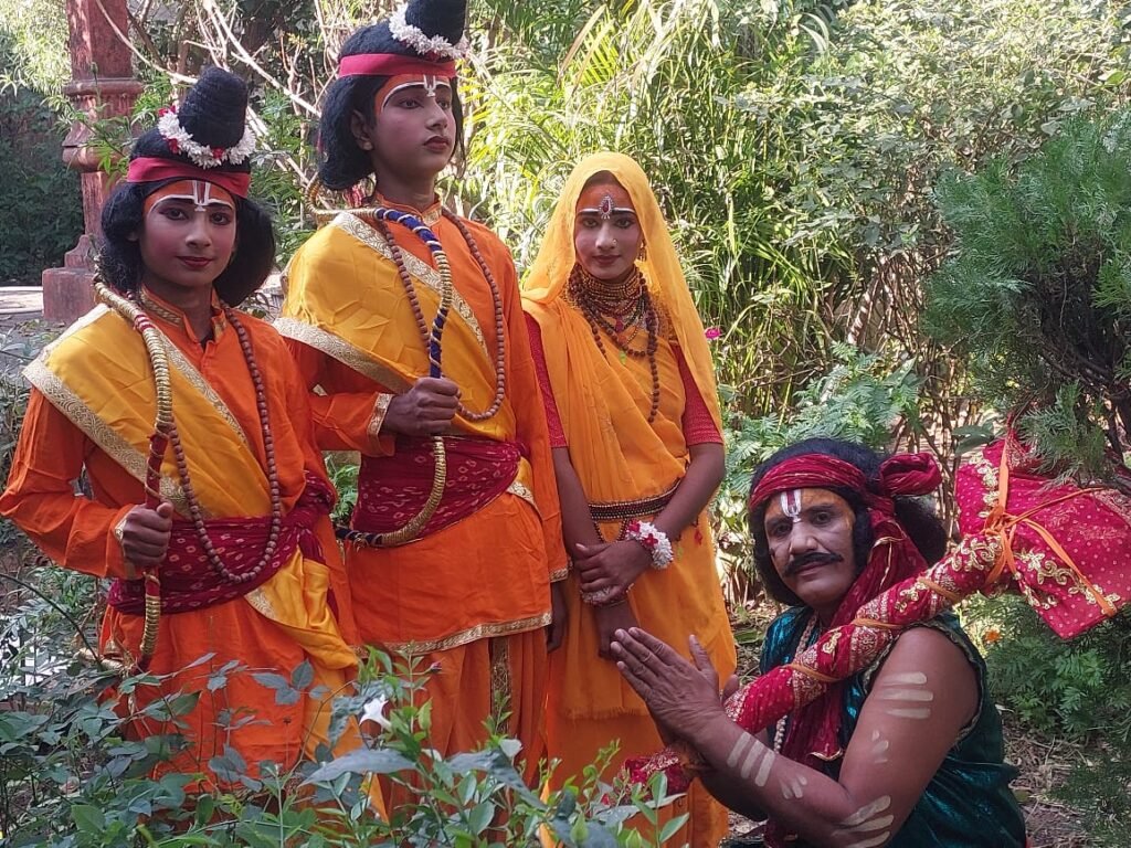 भक्त केवट की पावन कथा और भरत चरित्र पर उमड़ी श्रद्धालुओं की भारी भीड़