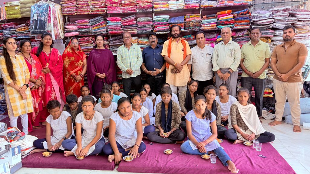 सालासर समिति की पहल से 90 दिव्यांग बच्चों के चेहरों पर आई मुस्कान